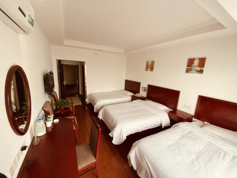 Greentree Inn Huai'An Bus Station Golden Eagle Xinya Huaihai Road Business Hotel Экстерьер фото
