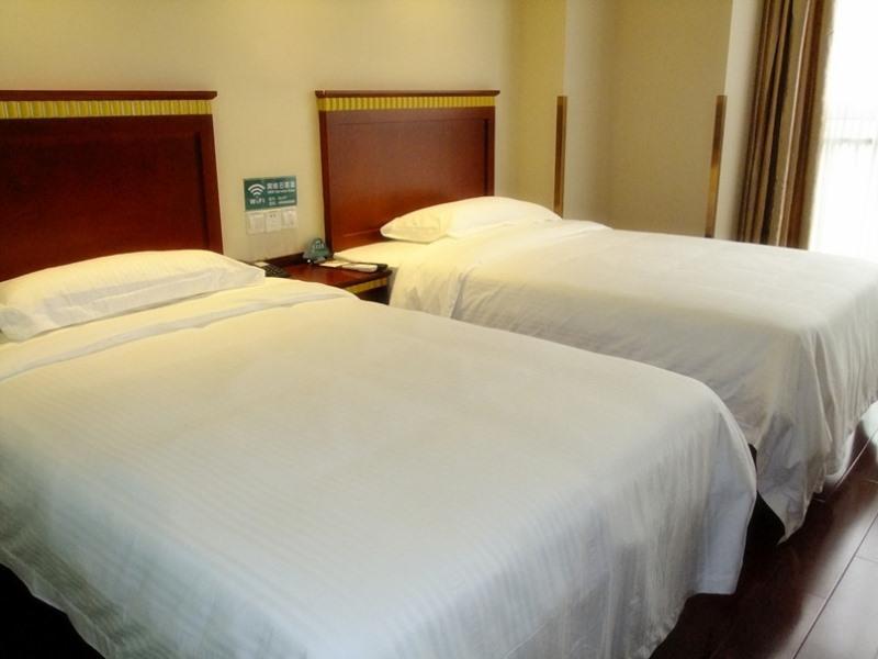 Greentree Inn Huai'An Bus Station Golden Eagle Xinya Huaihai Road Business Hotel Экстерьер фото