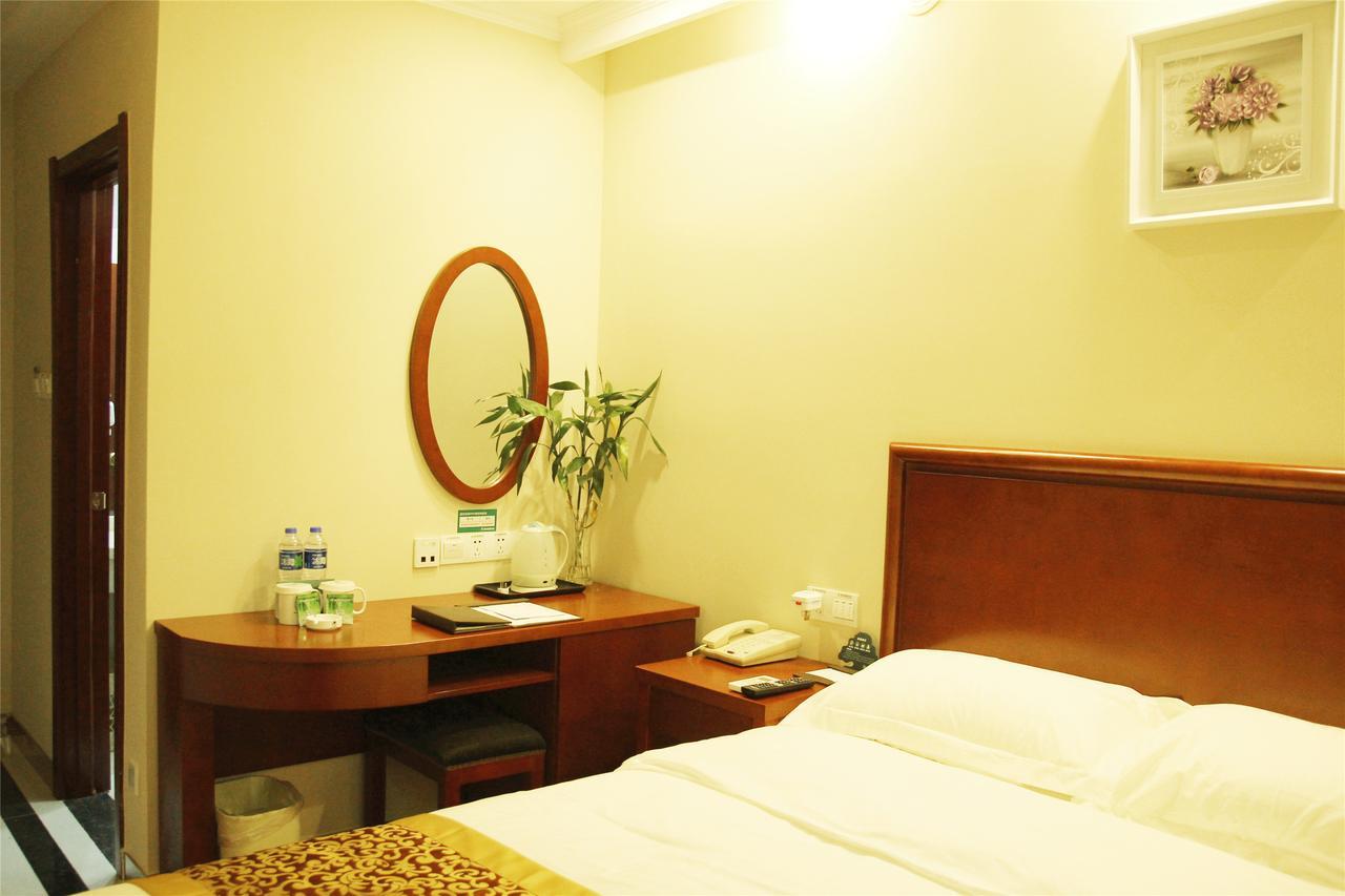 Greentree Inn Huai'An Bus Station Golden Eagle Xinya Huaihai Road Business Hotel Экстерьер фото