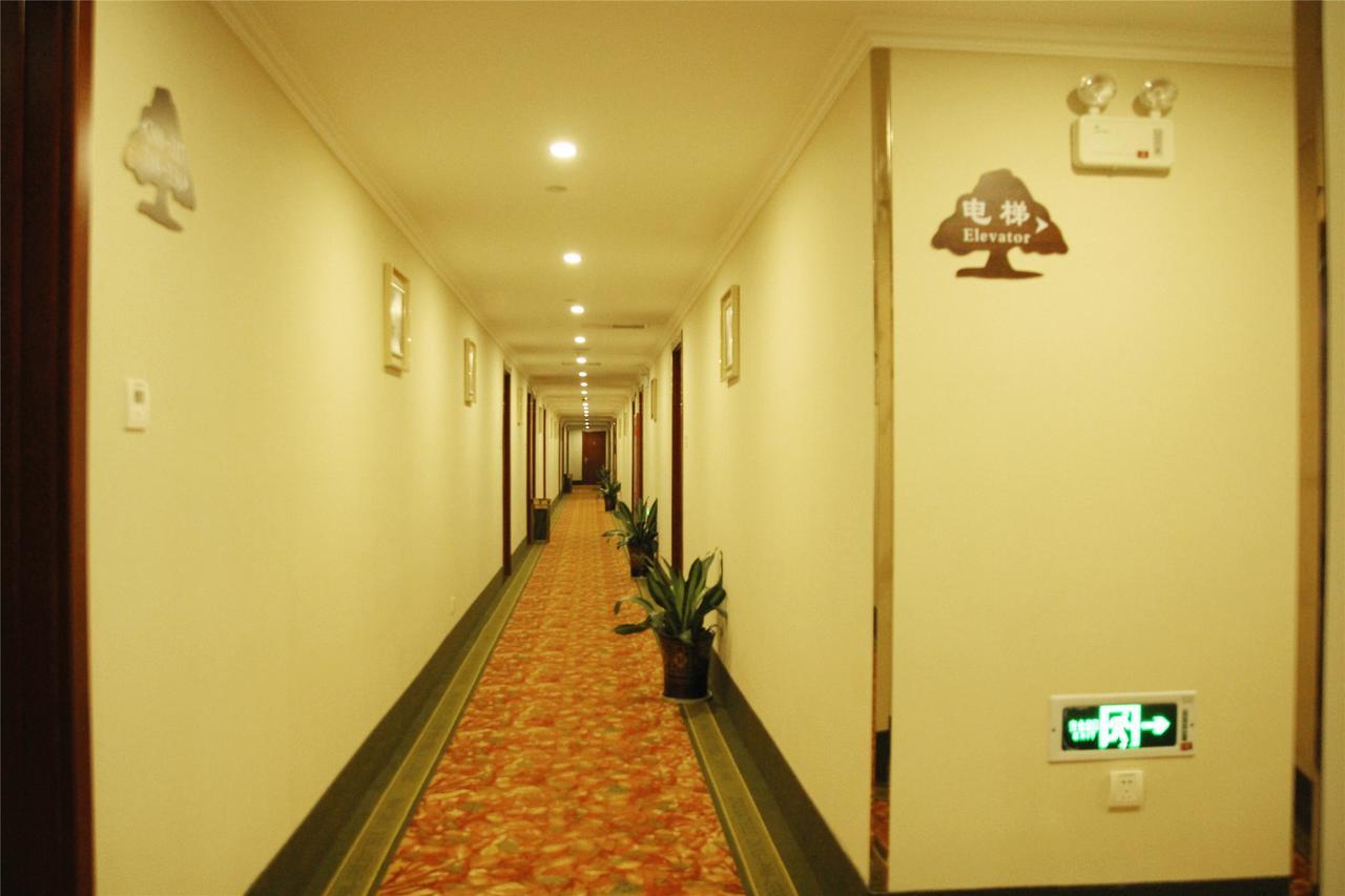 Greentree Inn Huai'An Bus Station Golden Eagle Xinya Huaihai Road Business Hotel Экстерьер фото